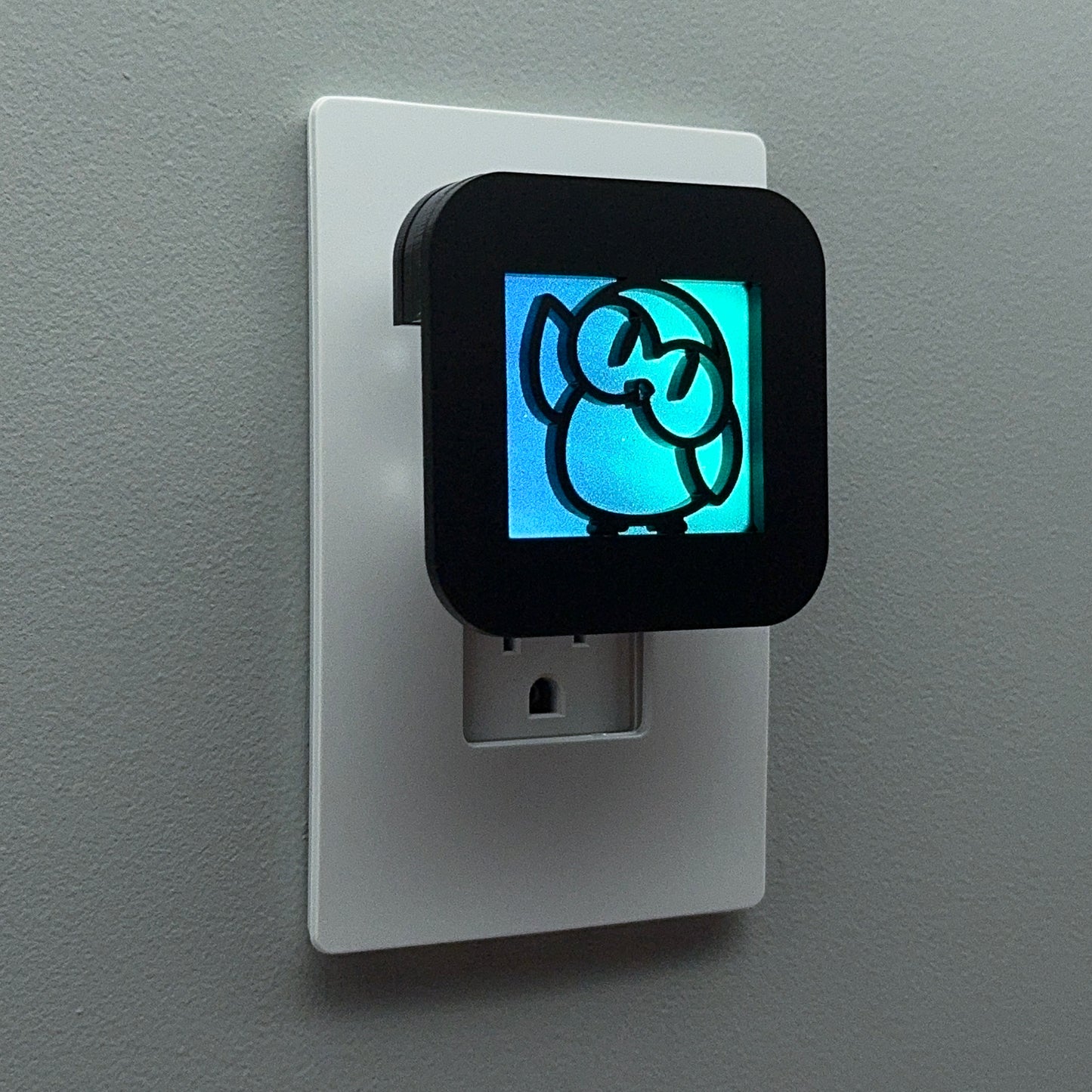 Waving Owl Night Light