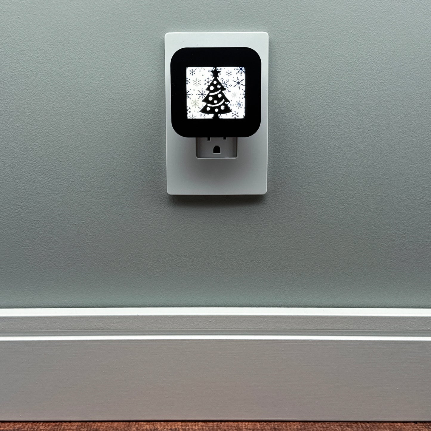 Snowy Christmas Tree Night Light