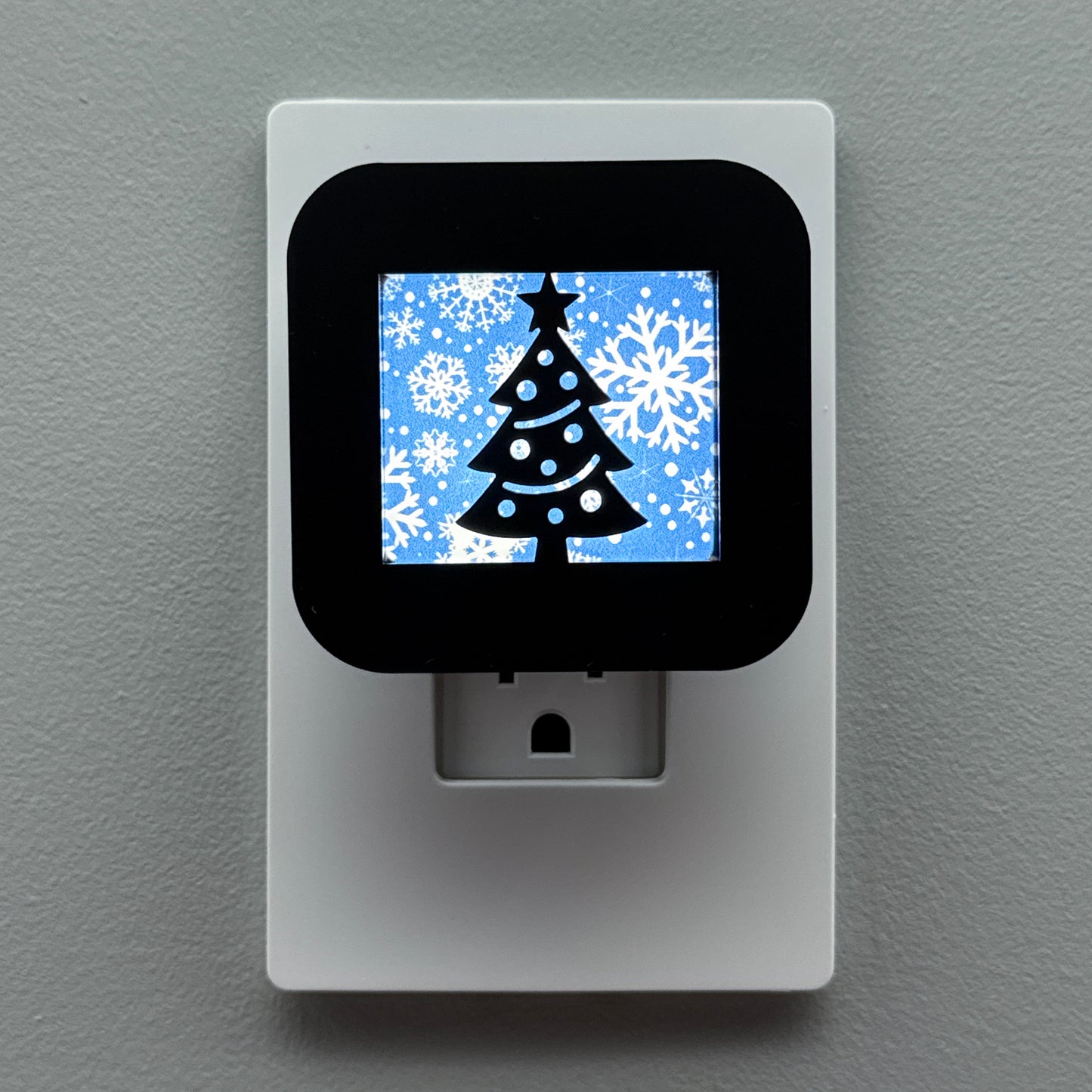 Snowy Christmas Tree Night Light
